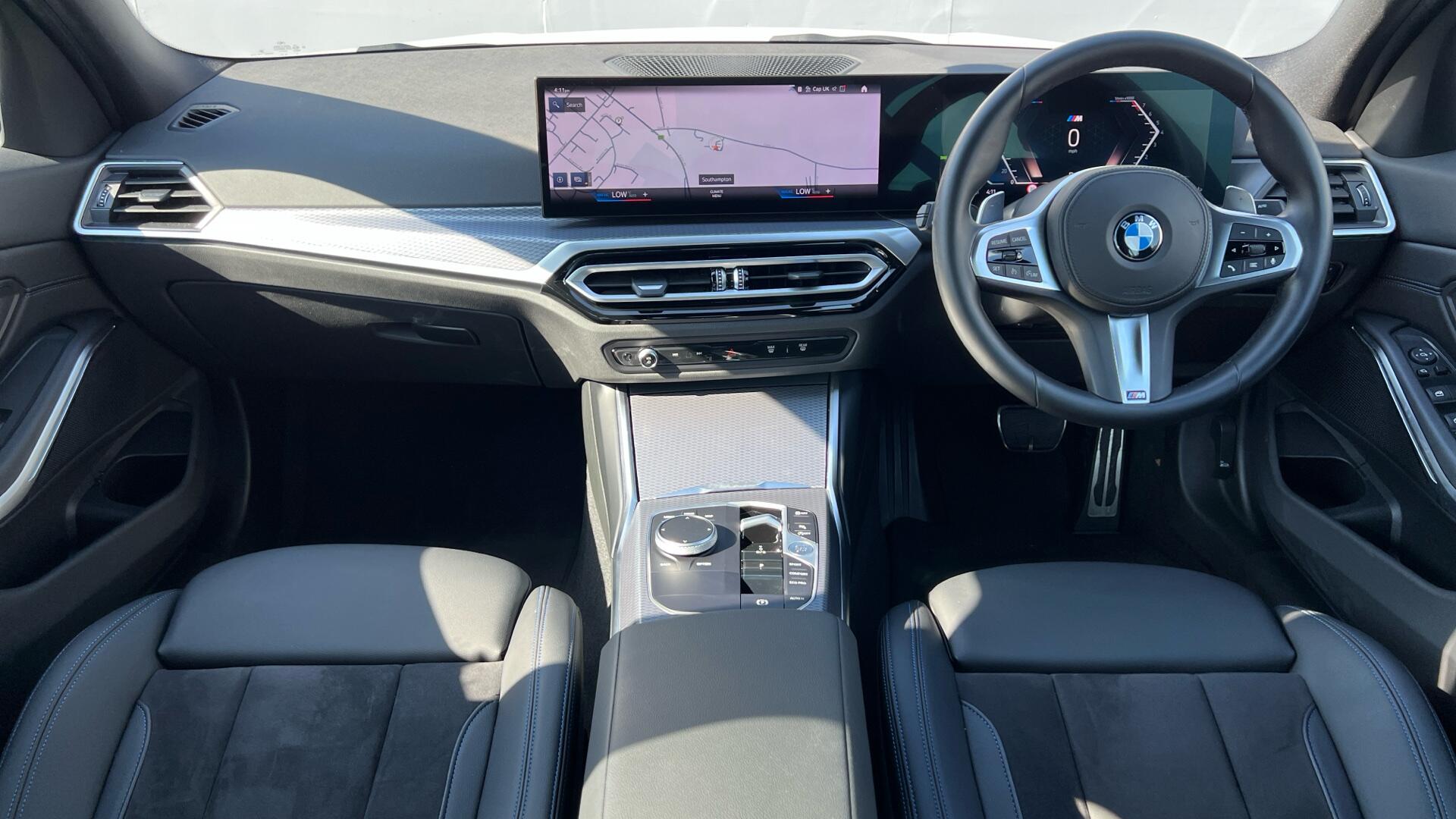 BMW 3 Series view 4