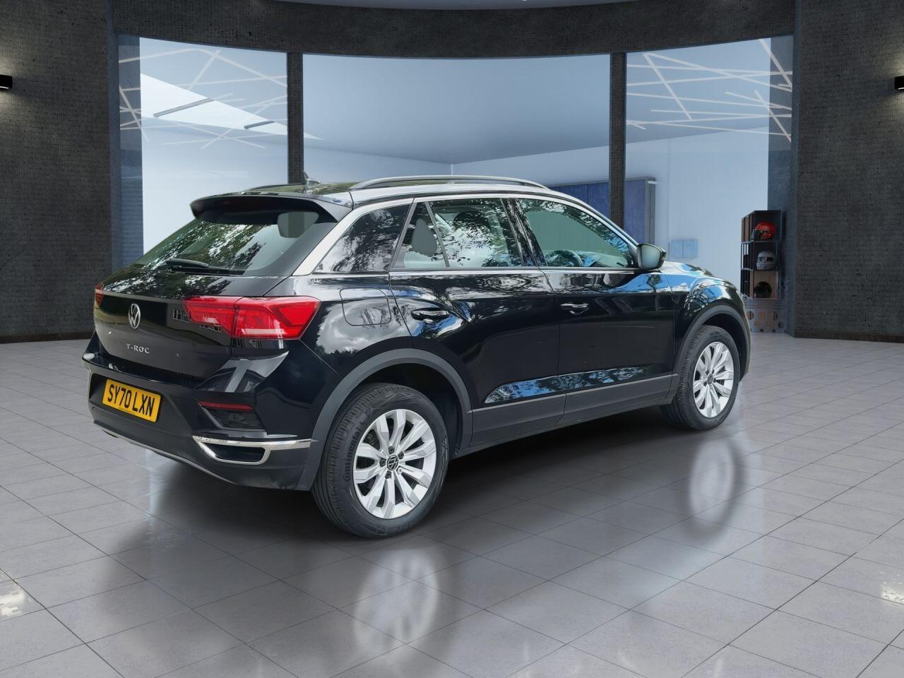 Volkswagen T-Roc view 8