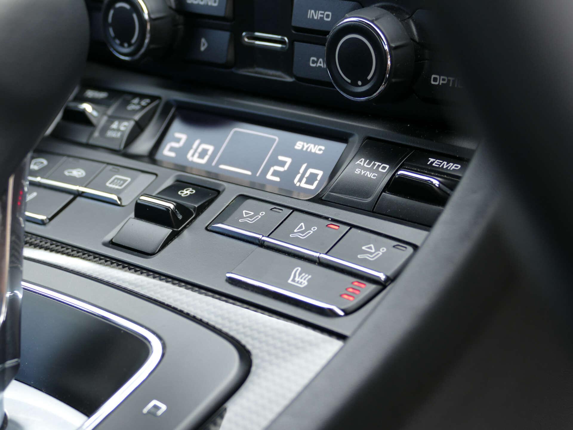 Porsche Cayman view 40