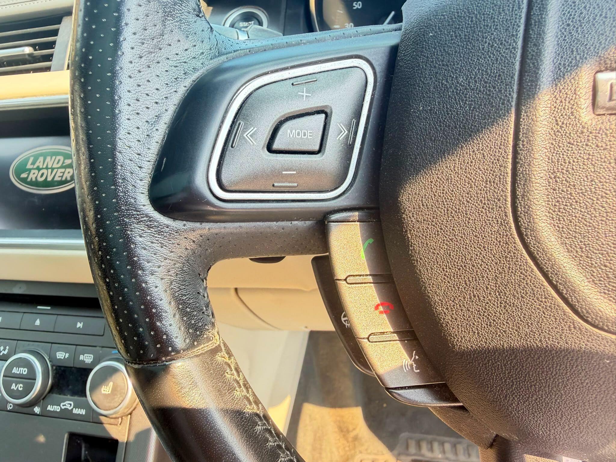 Land Rover Range Rover Evoque view 21