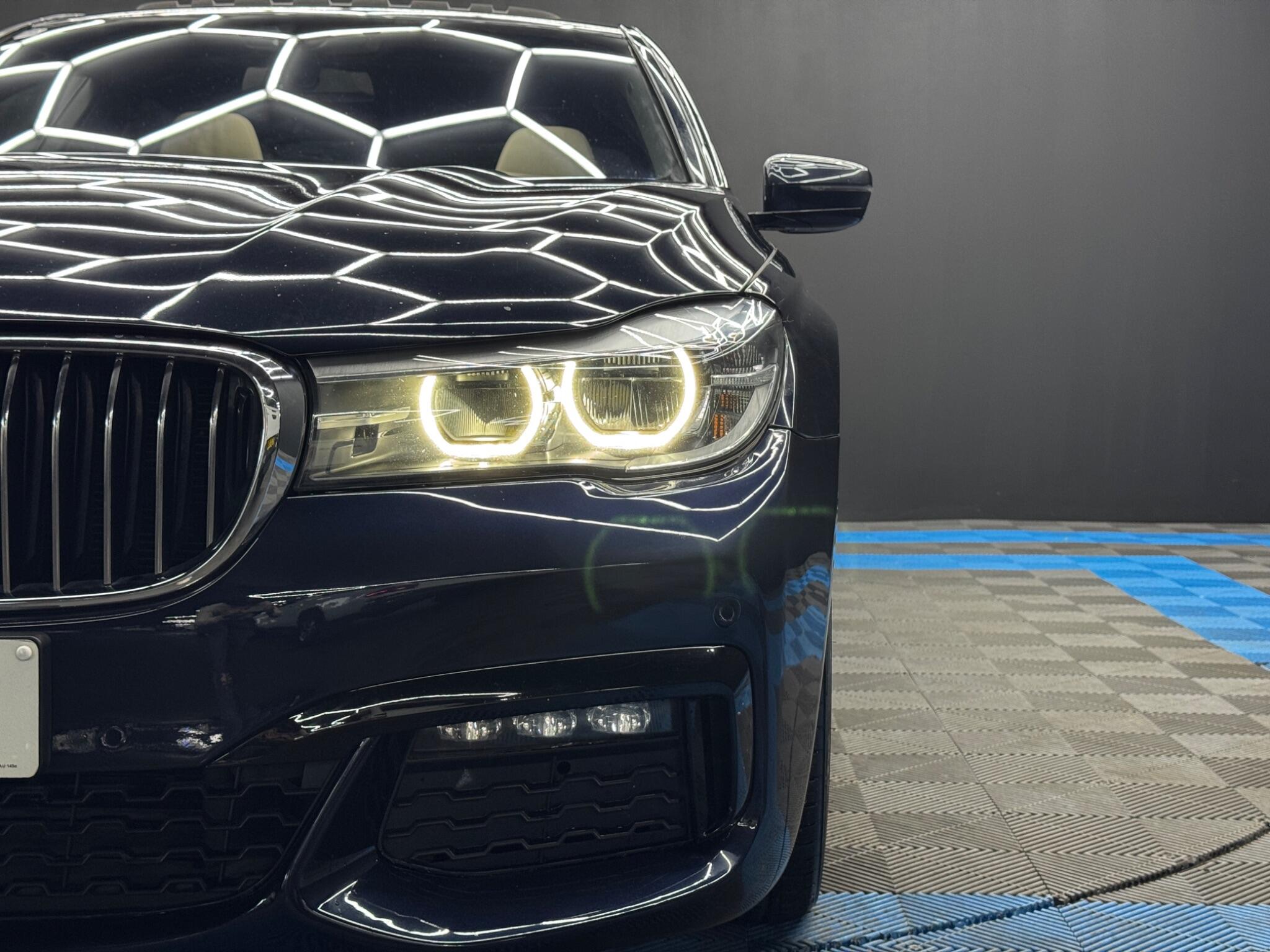 BMW 7 Series view 62