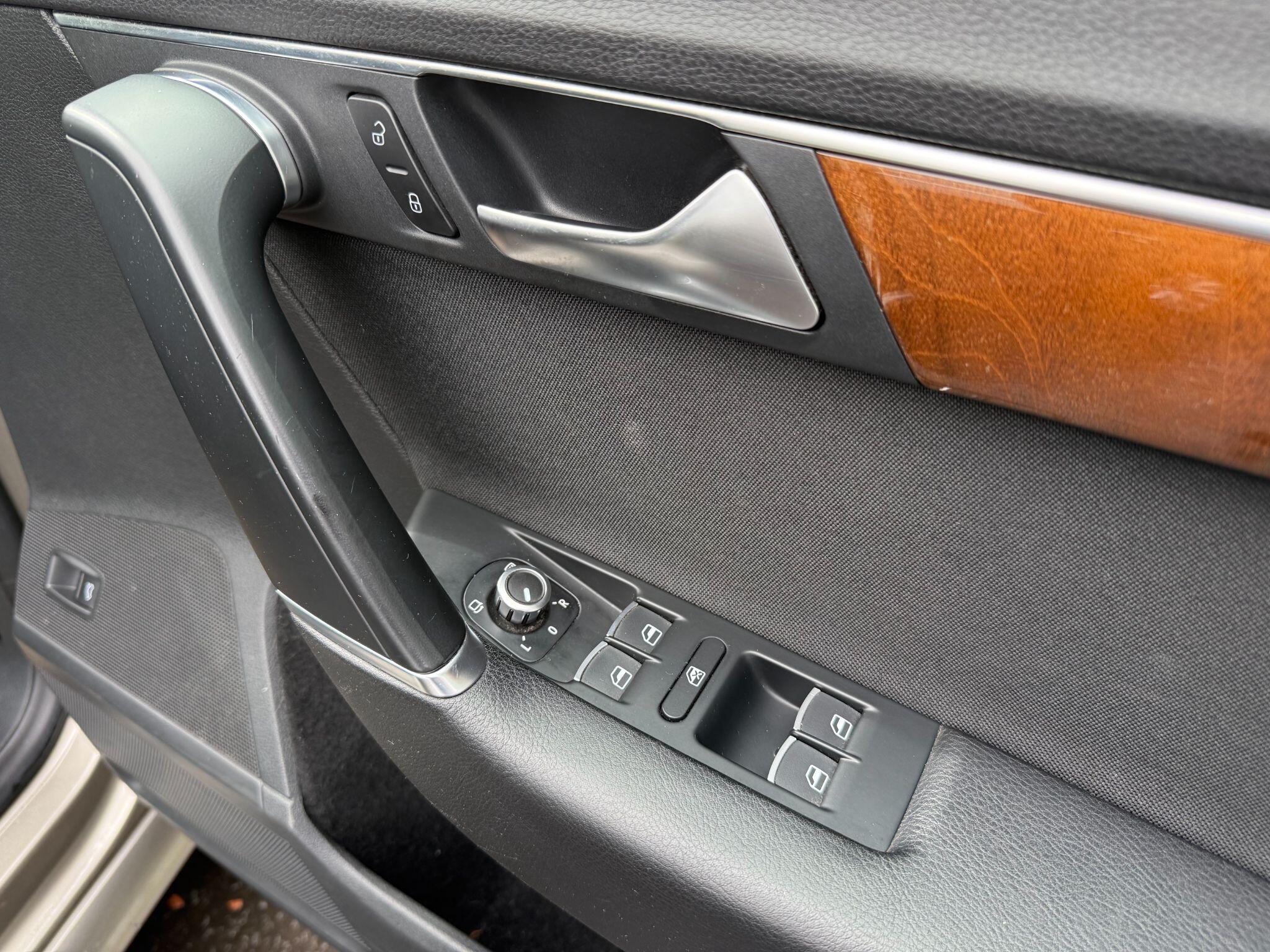 Volkswagen Passat view 37