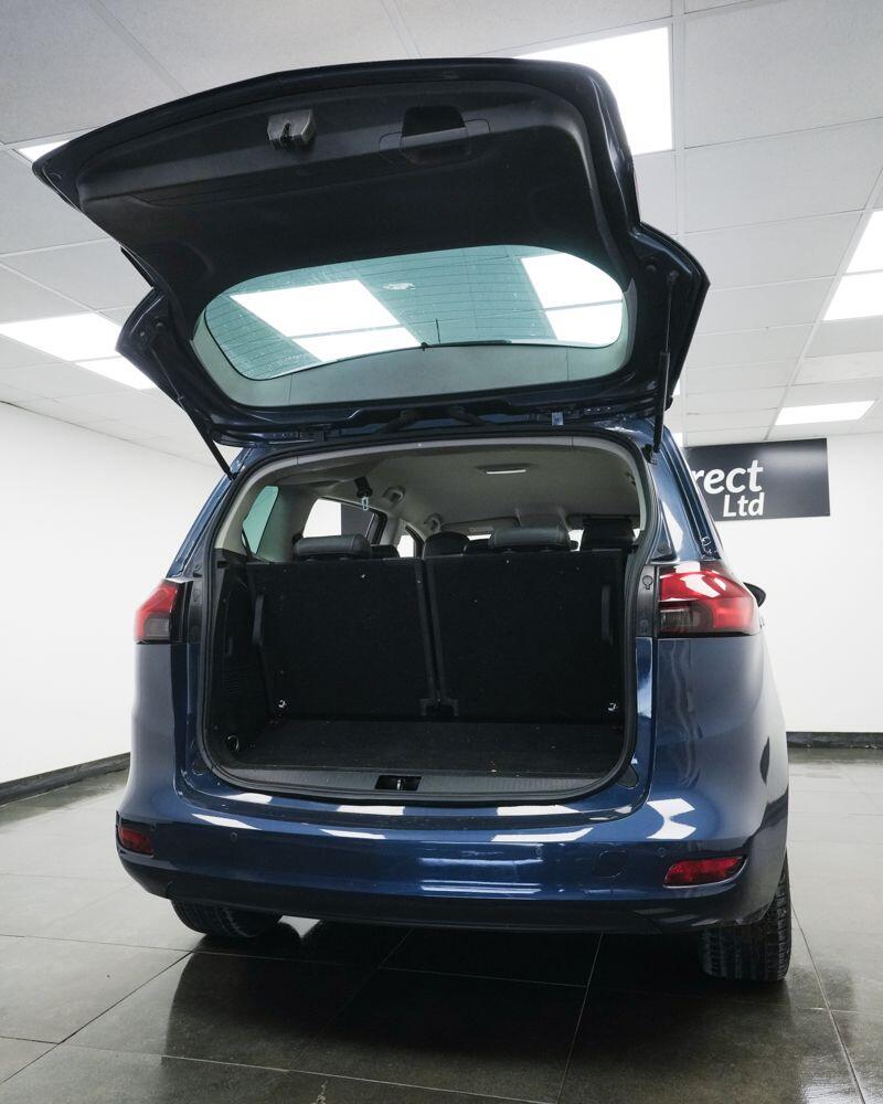 Vauxhall Zafira Tourer view 7
