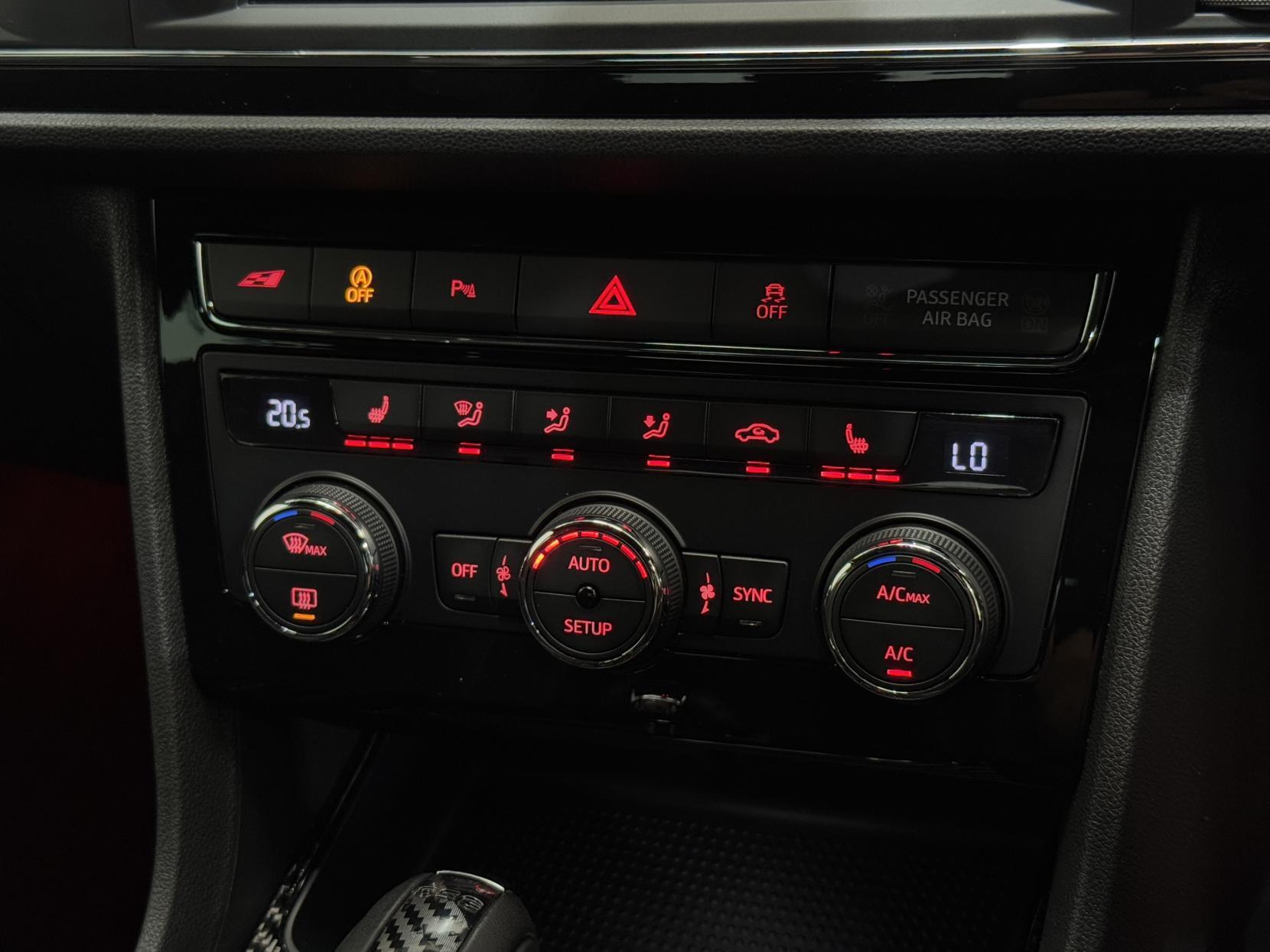 Seat Leon Leon view 32