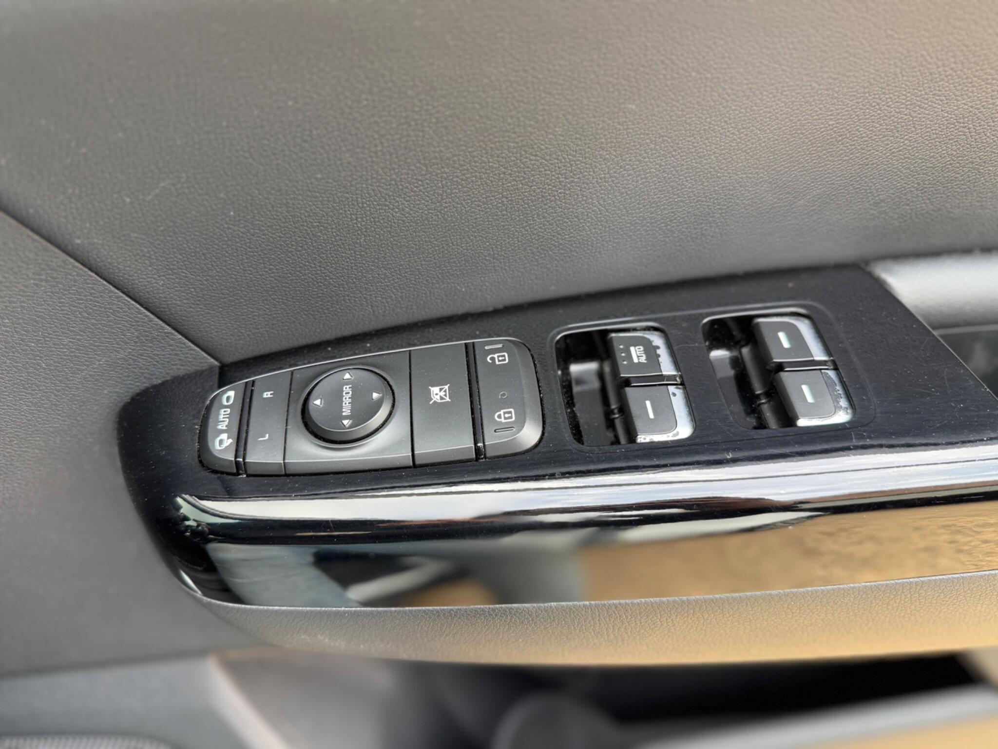 Kia Sportage view 24
