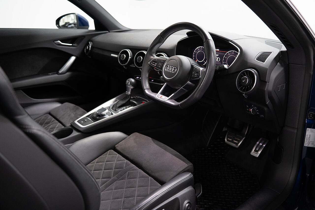 Audi TT view 2
