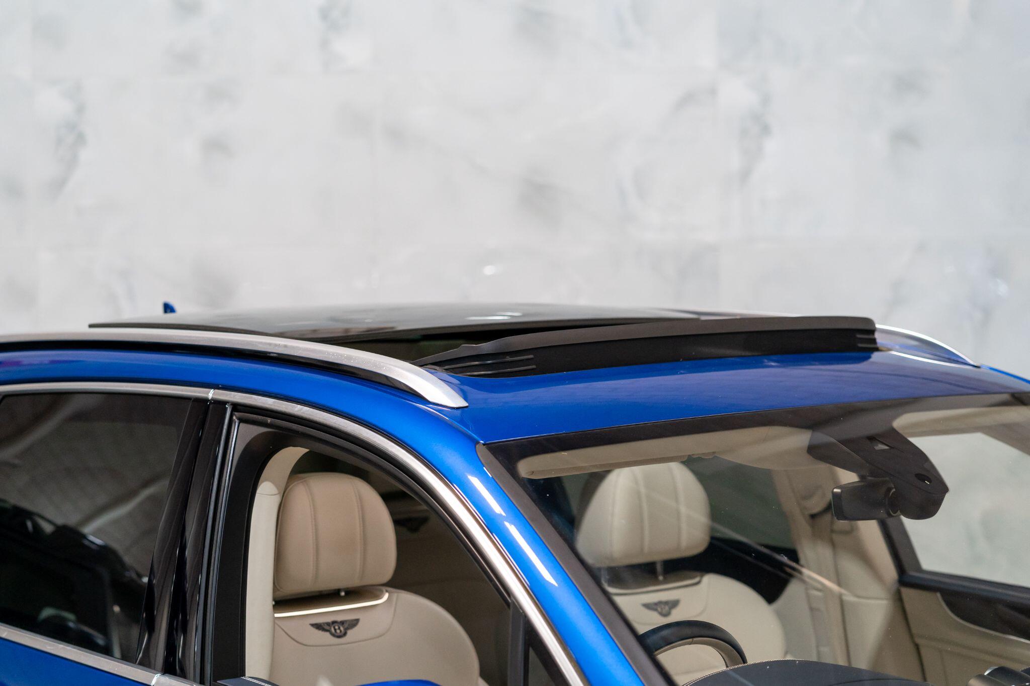 Bentley Bentayga view 42