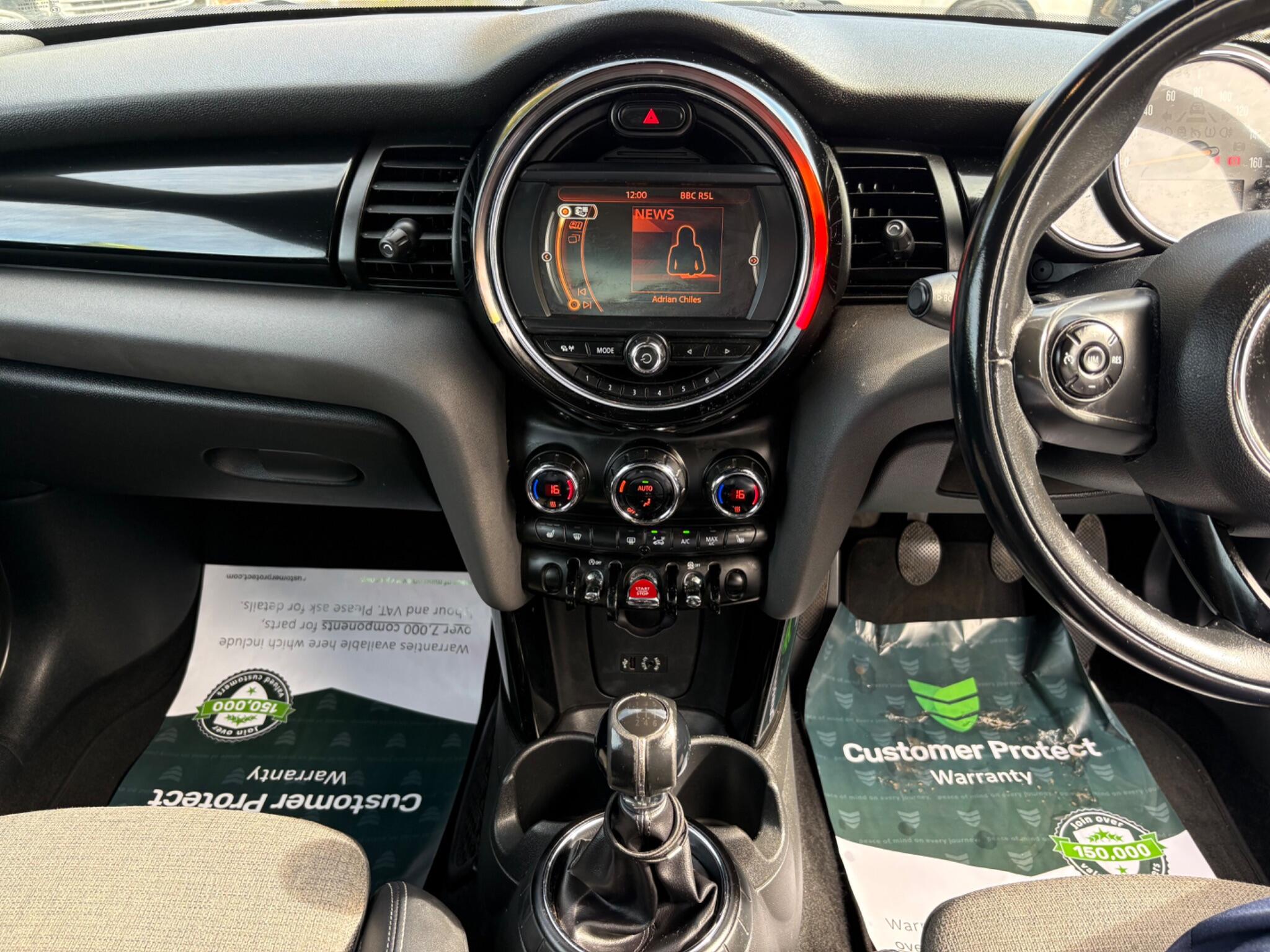 Mini Hatch view 6