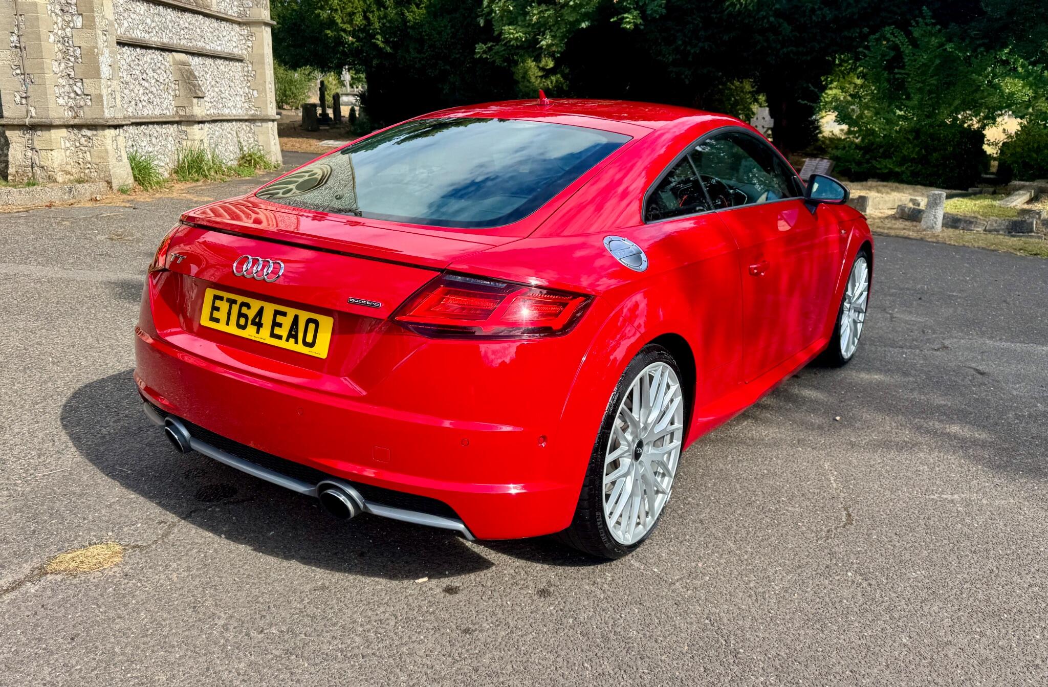 Audi TT view 22