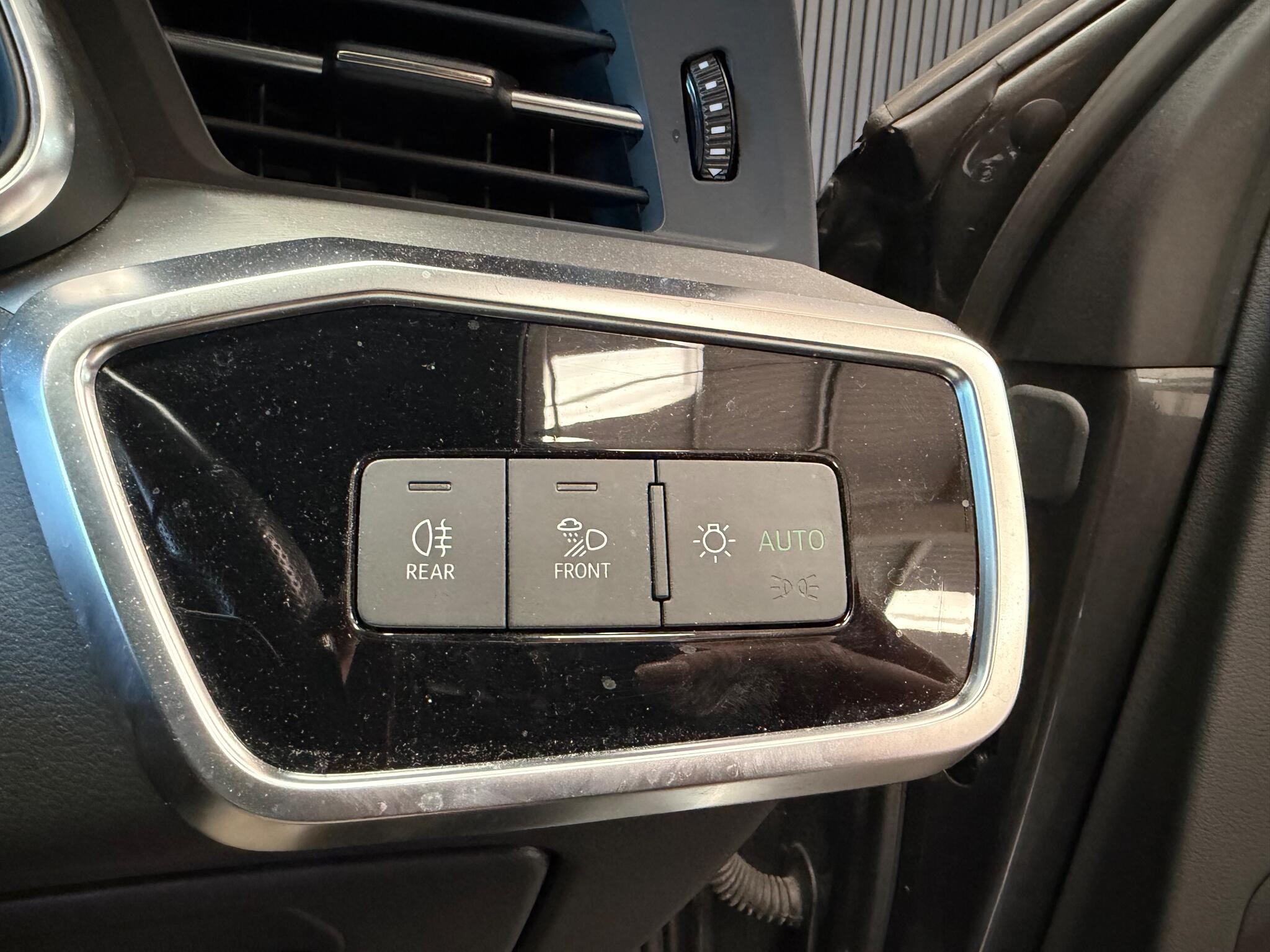 Audi A6 view 44