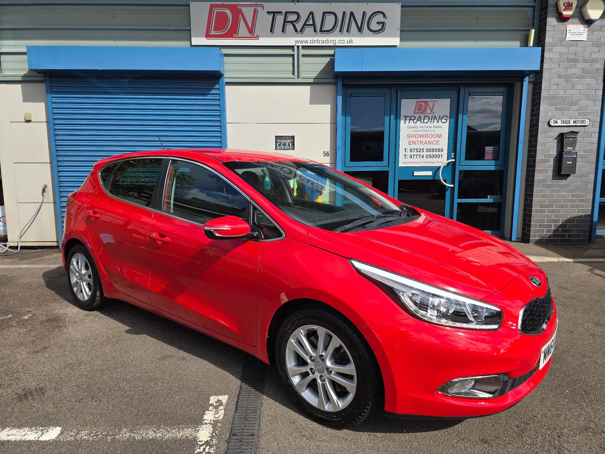 2015 Kia Ceed in Red for sale
