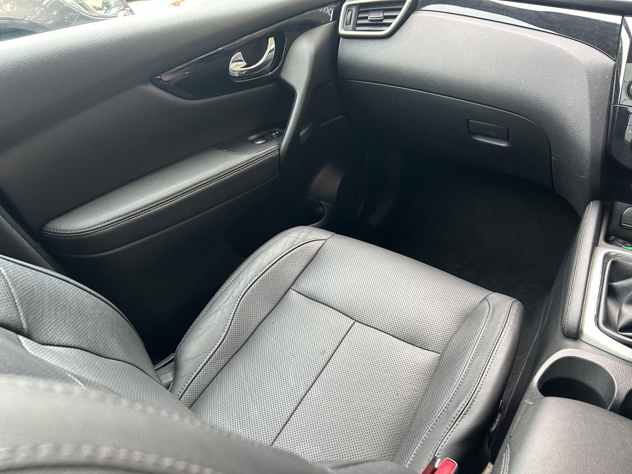 Nissan Qashqai view 25
