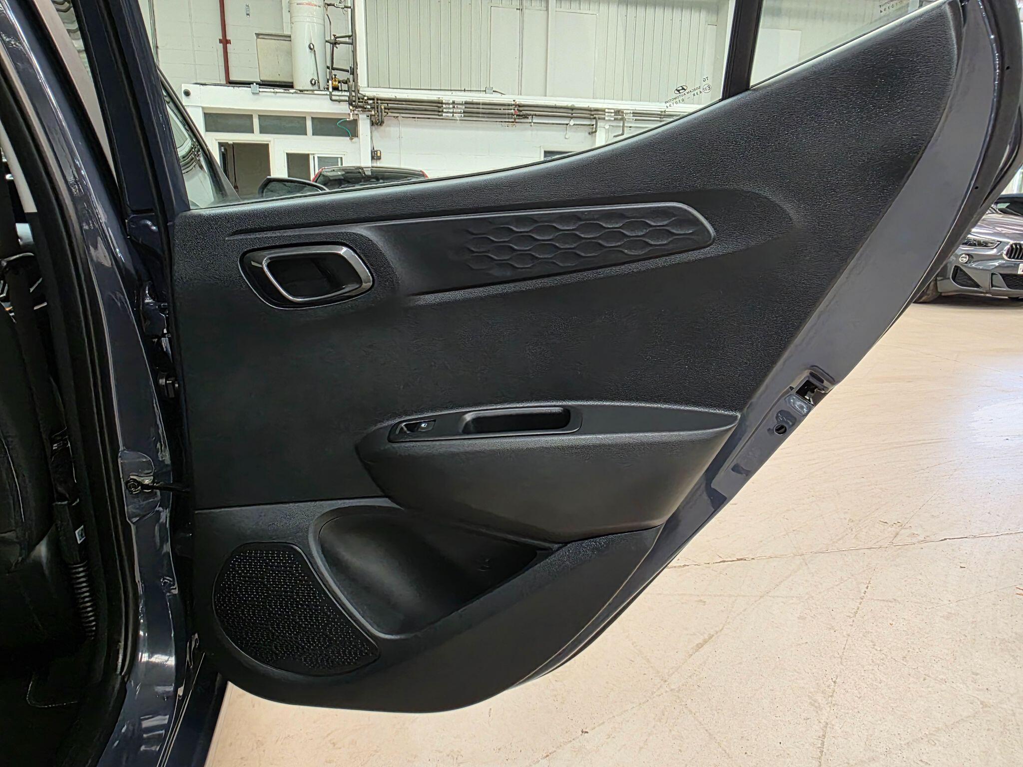 Hyundai I10 view 21