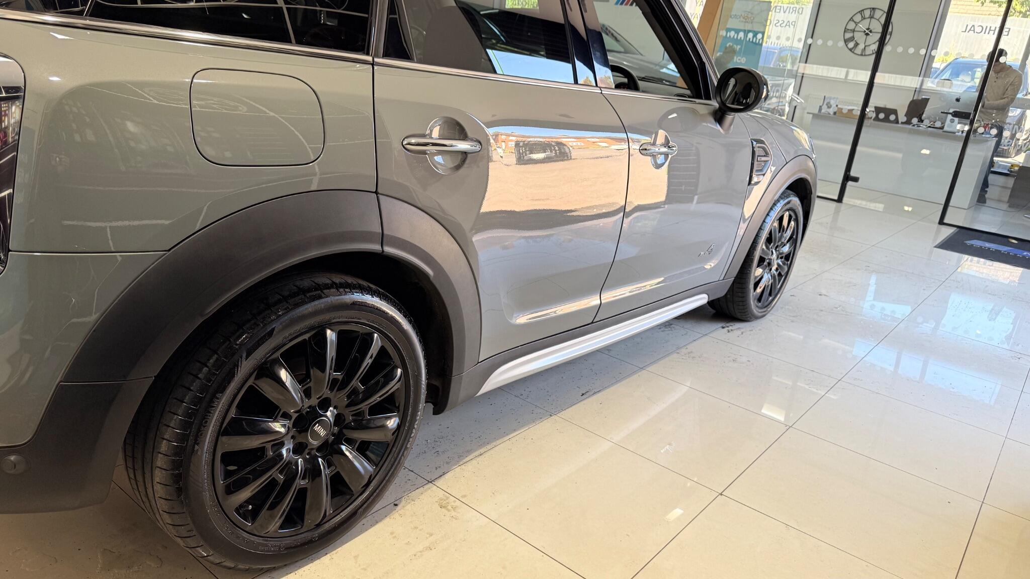 MINI Countryman view 26