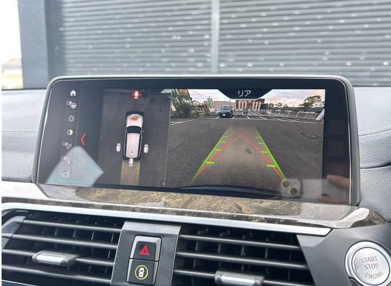 BMW X3 view 8