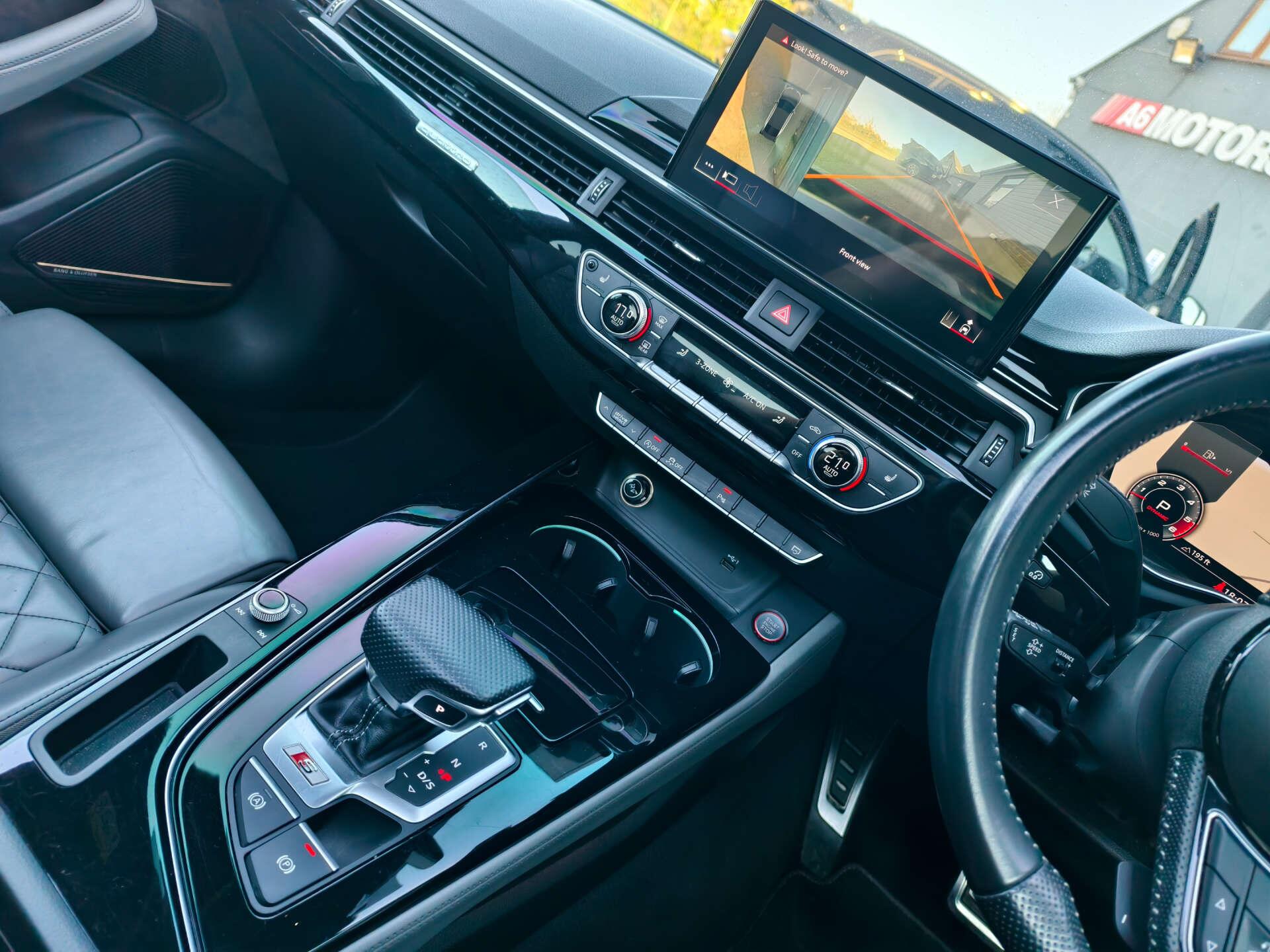 Audi S5 view 34