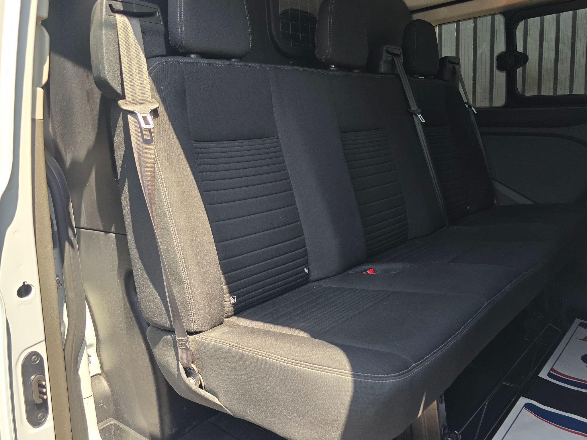 Ford Transit Custom view 59