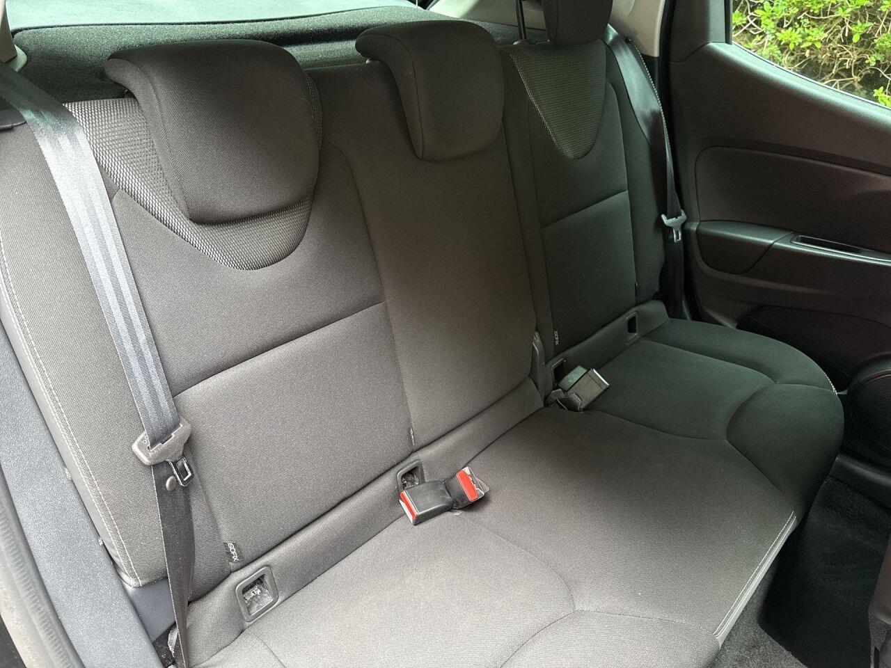 Renault Clio view 23