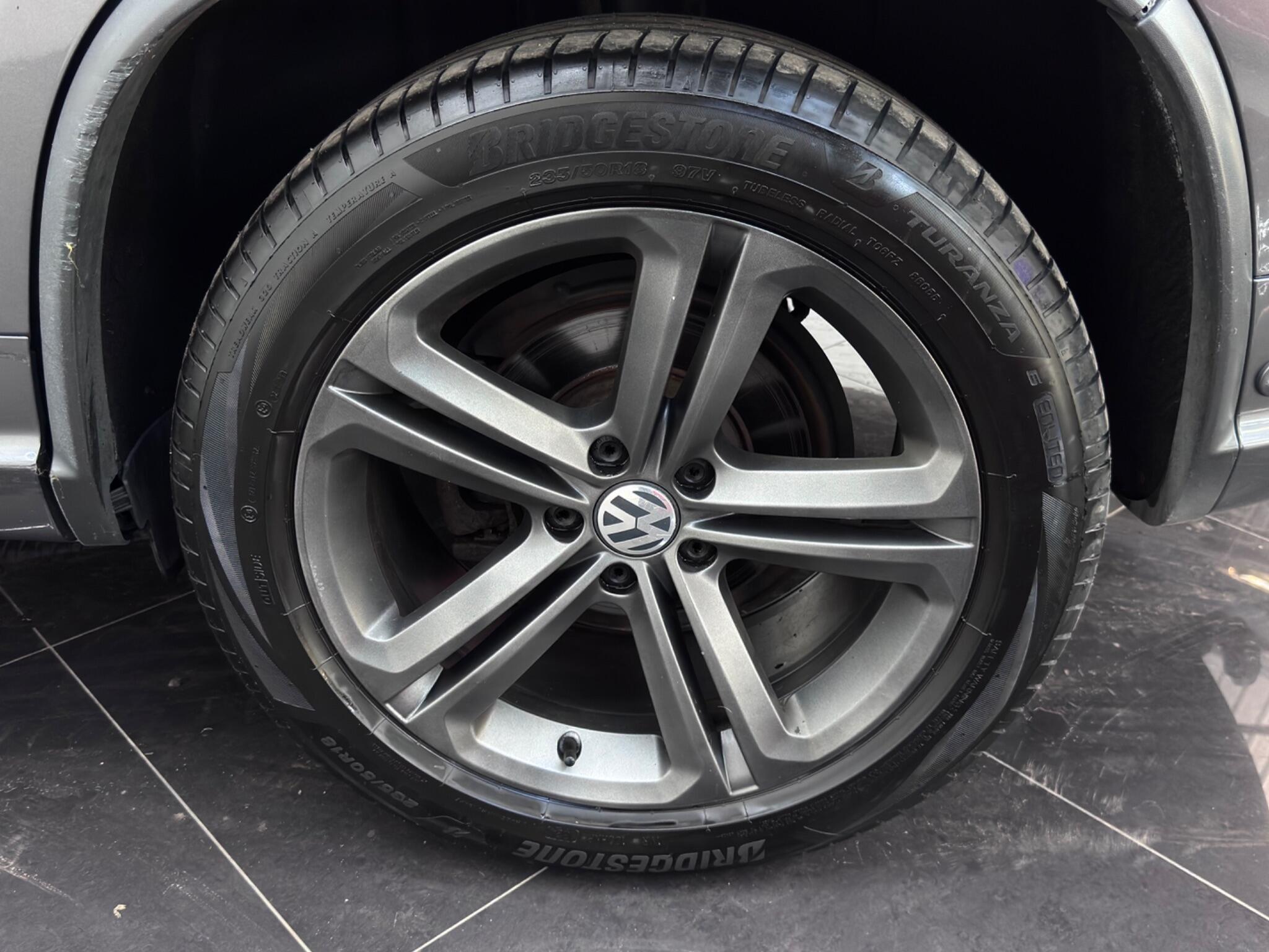 Volkswagen Tiguan view 61