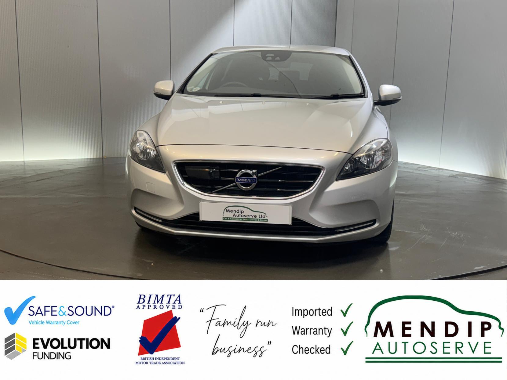 Volvo V40 view 46