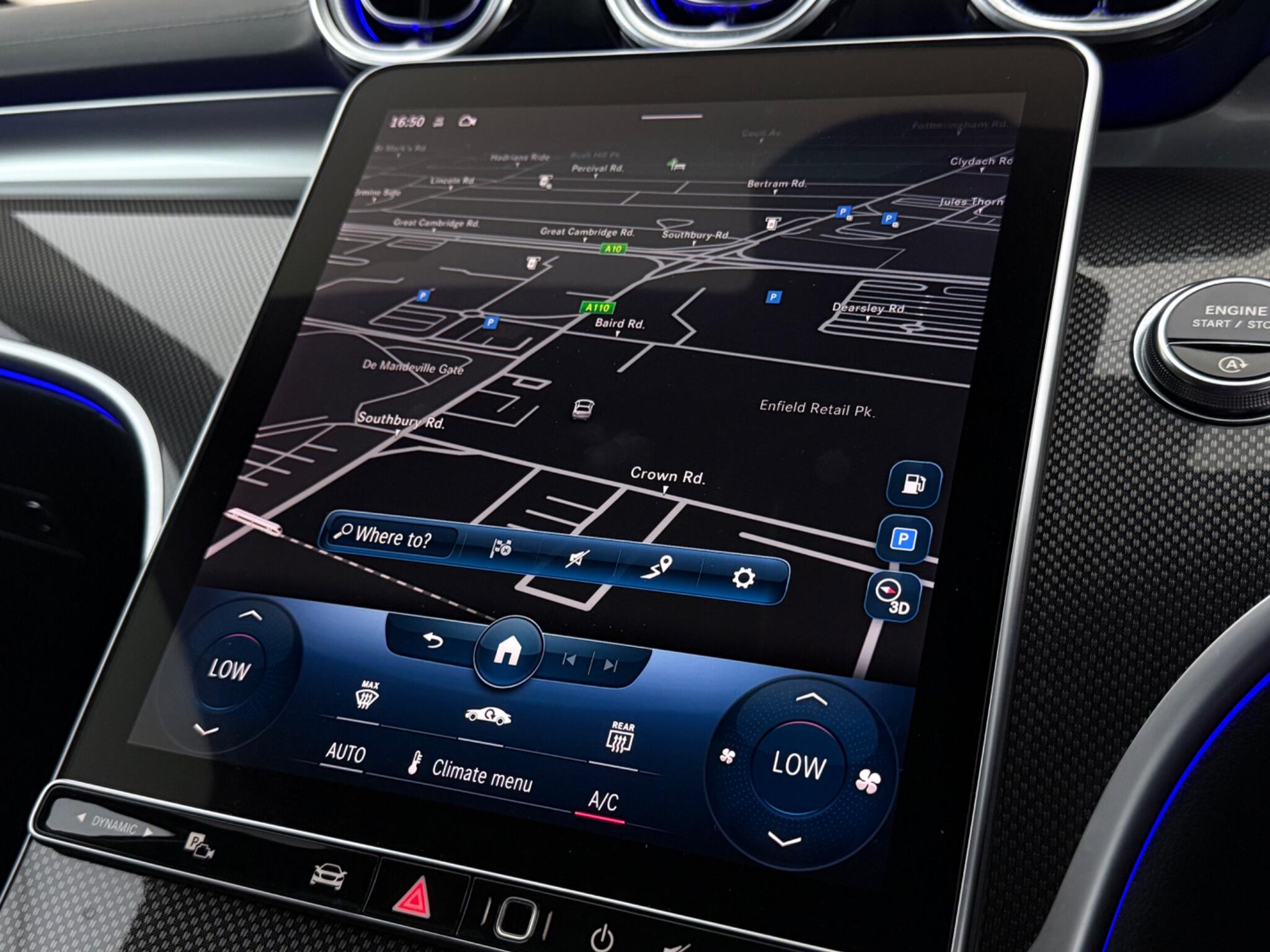 Mercedes-Benz C-Class view 24