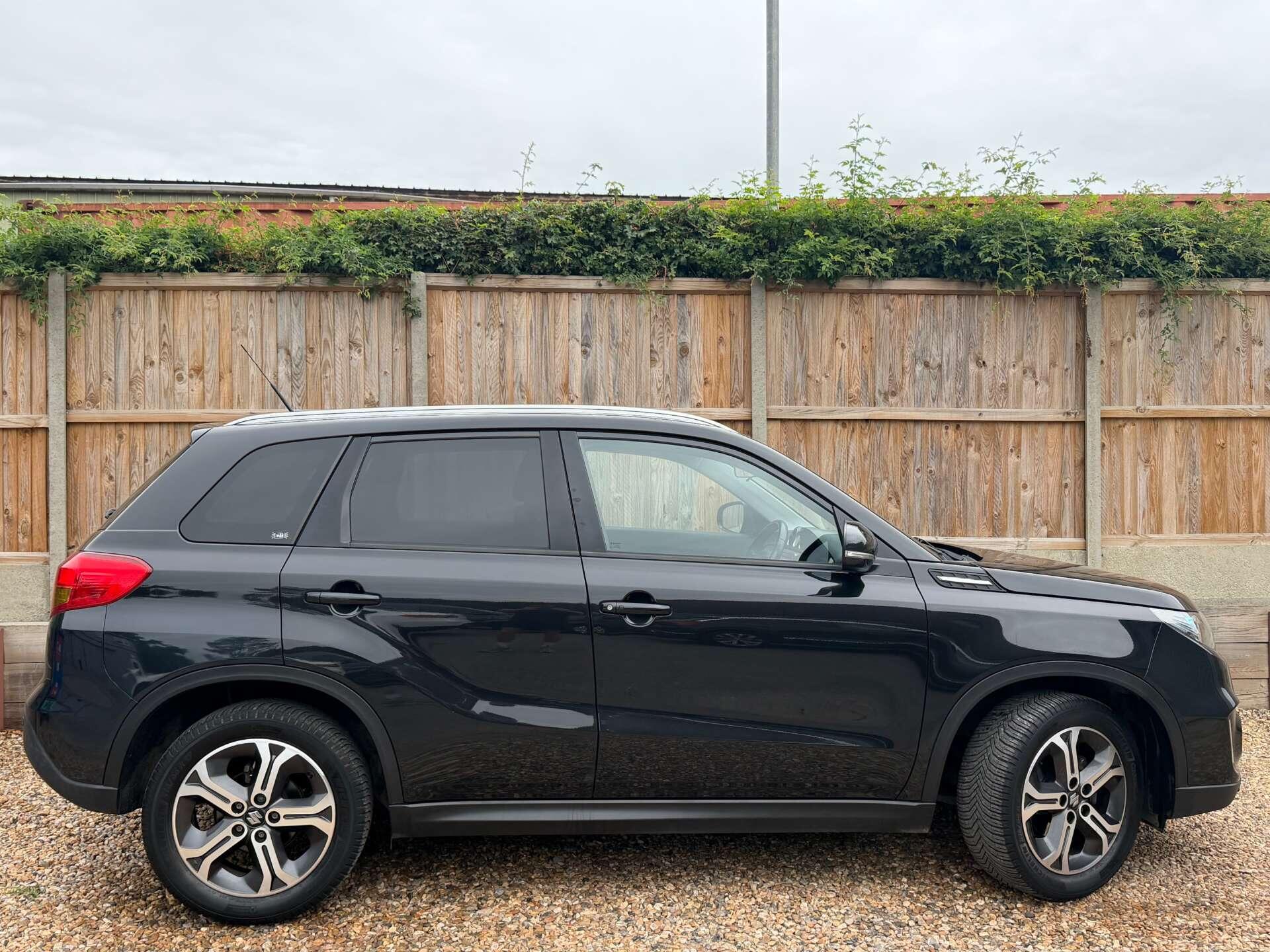 Suzuki Vitara view 12