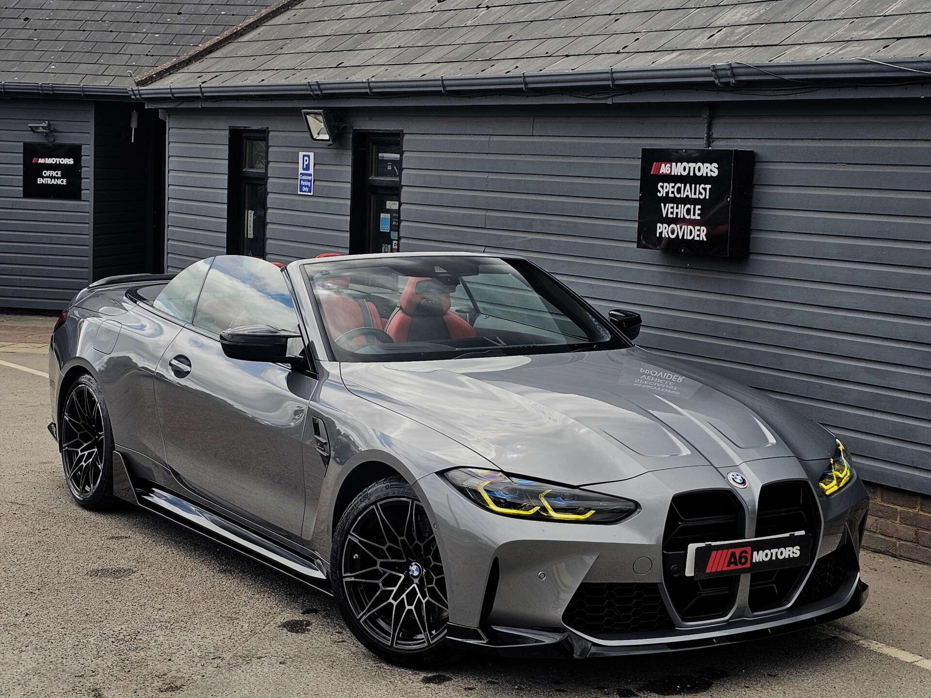 BMW M4 view 3