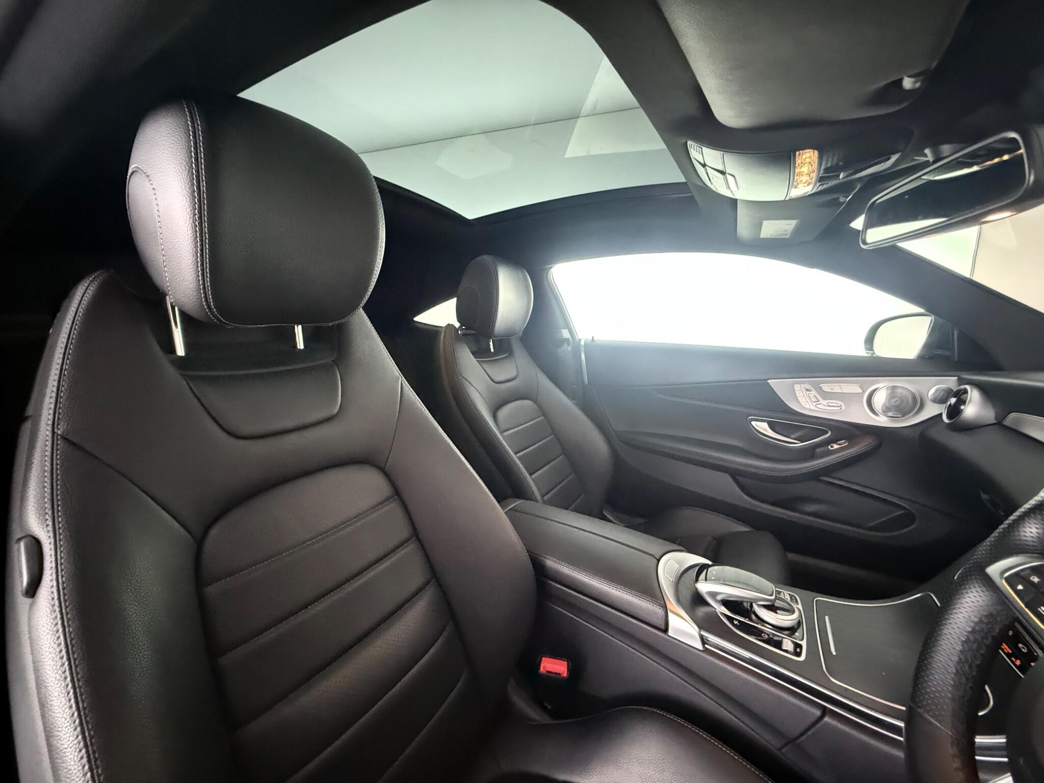 Mercedes-Benz C-Class view 31
