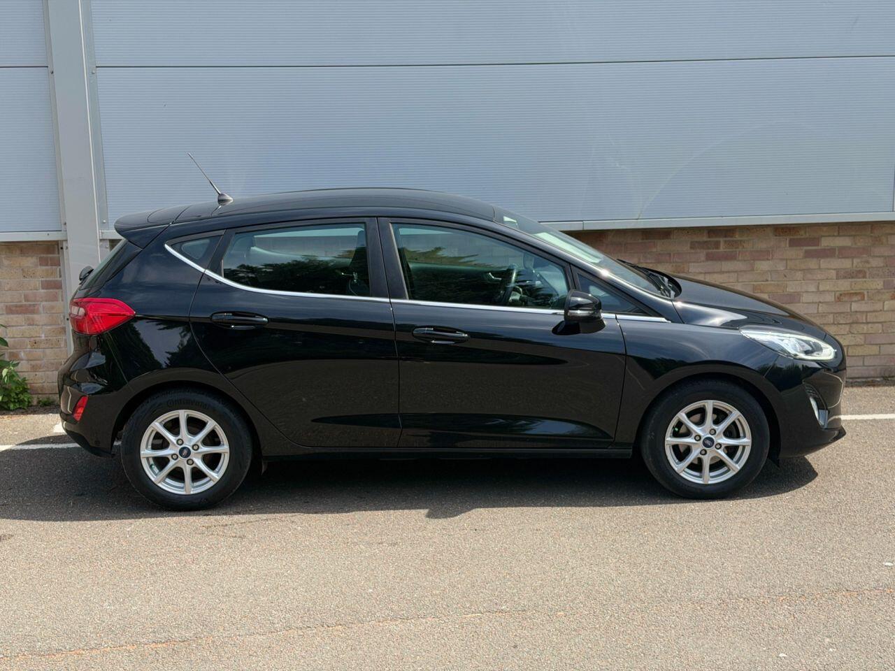 Ford Fiesta view 28