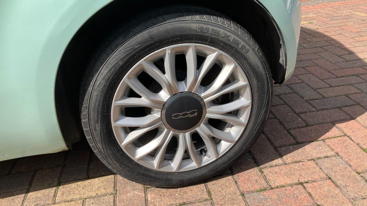 Fiat 500C view 10