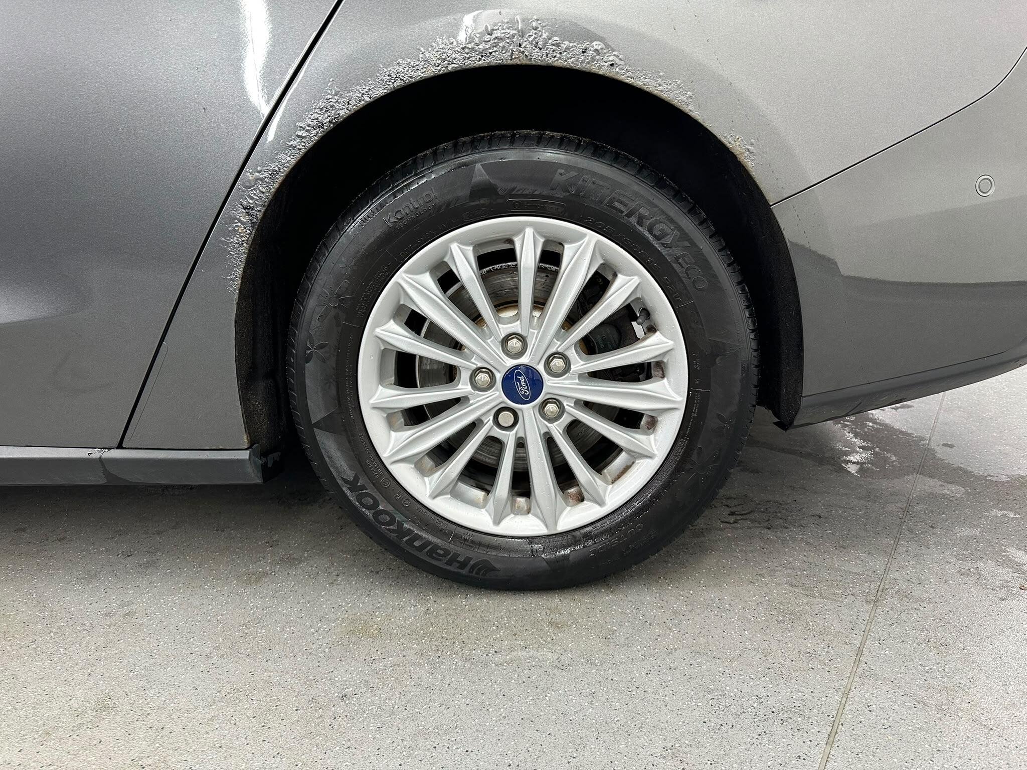 Ford Focus view 17