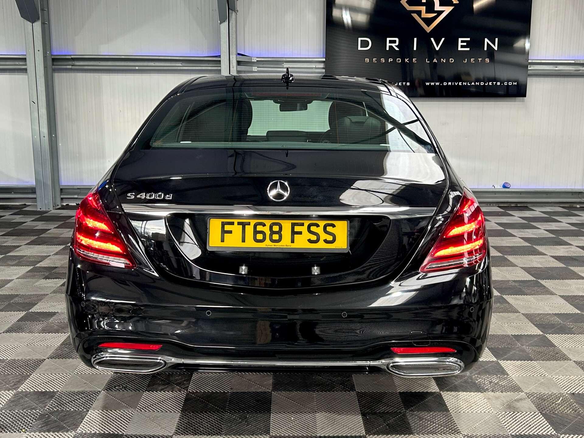 Mercedes-Benz S Class view 11