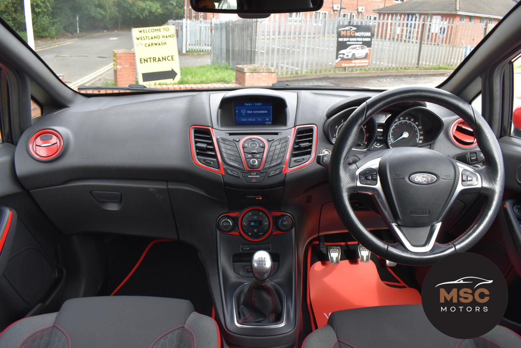 Ford Fiesta view 37