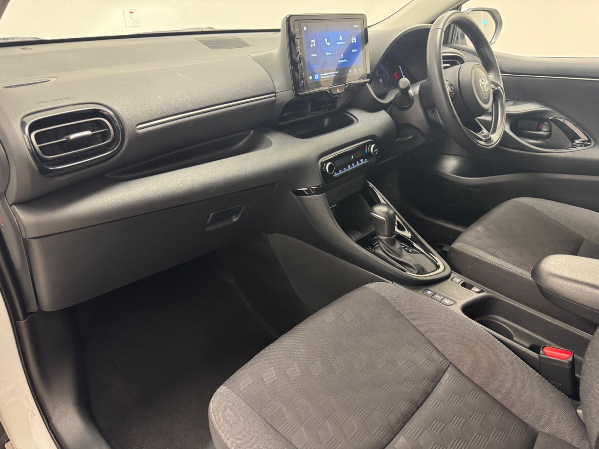 Toyota Yaris view 7