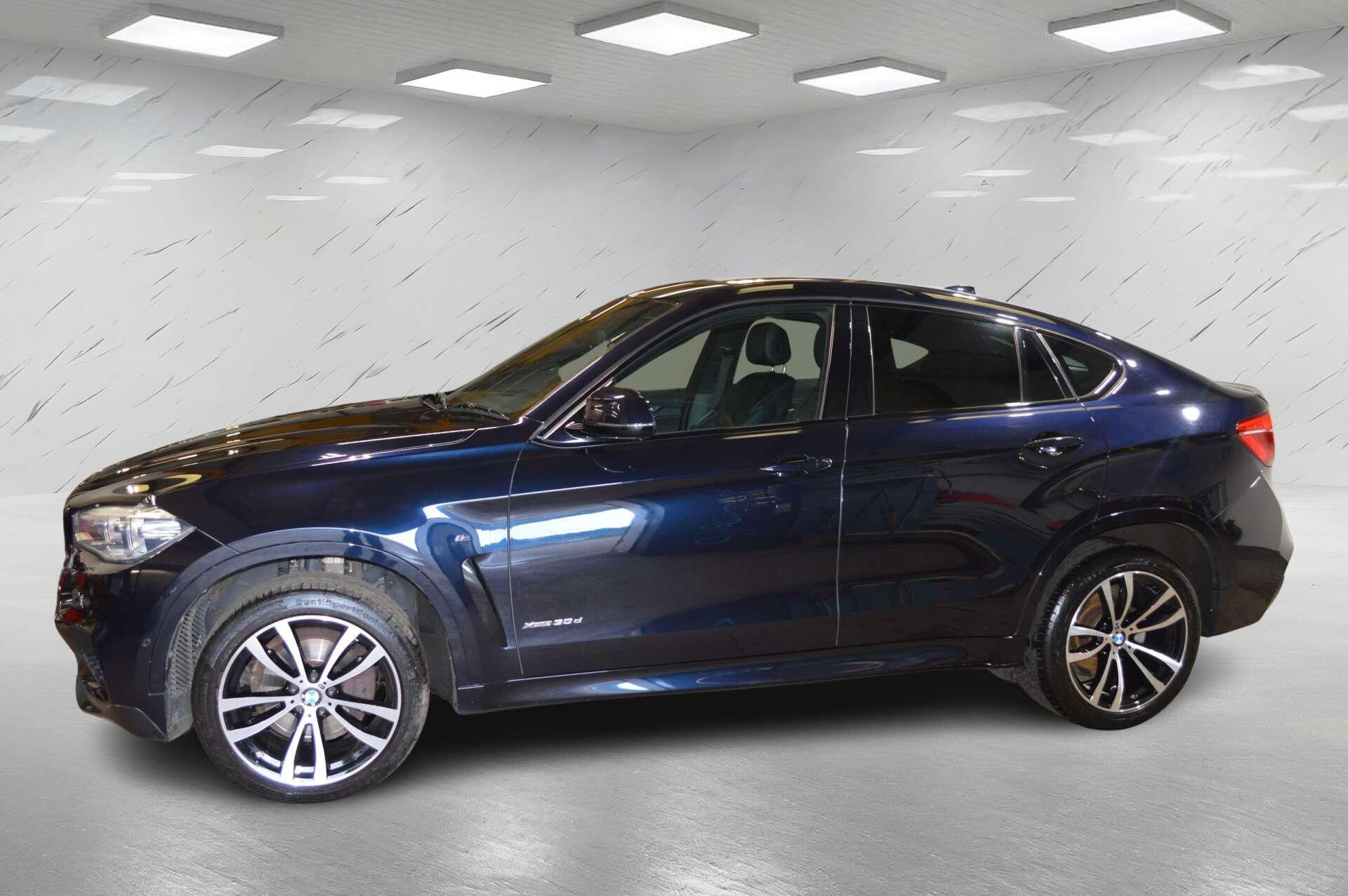 BMW X6 view 5
