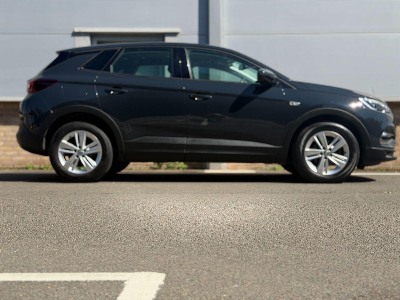 Vauxhall Grandland X view 68