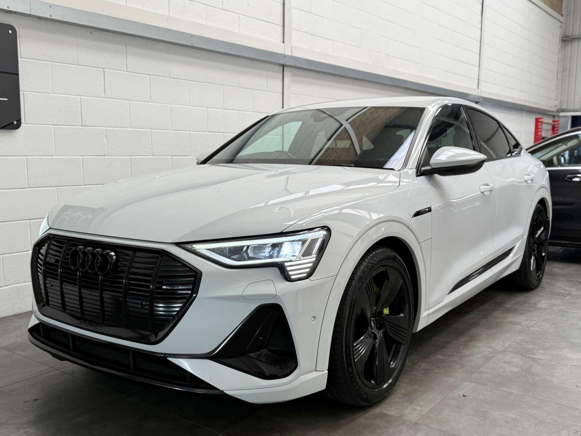 Audi E-Tron view 3