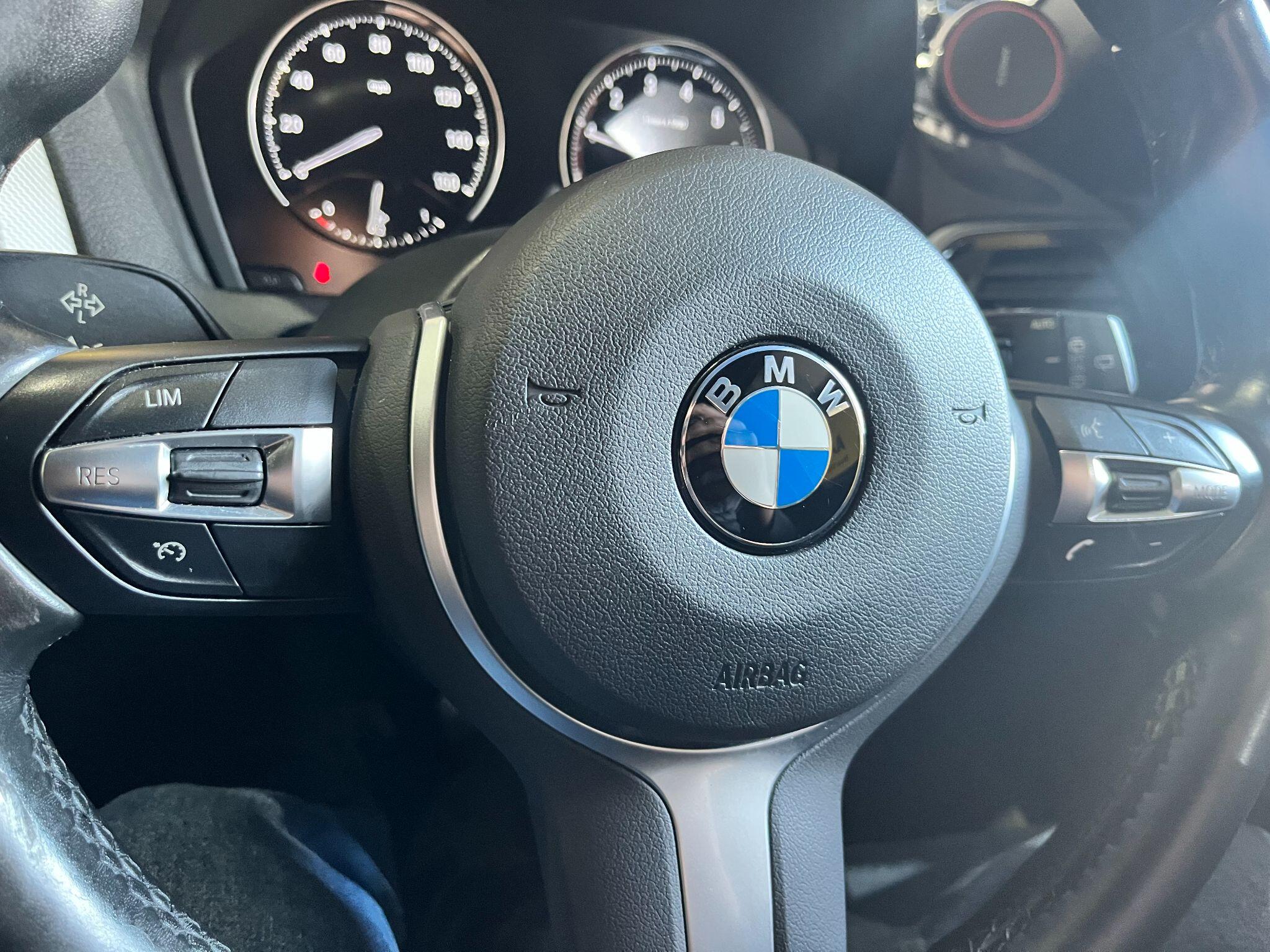 BMW 1 Series view 13