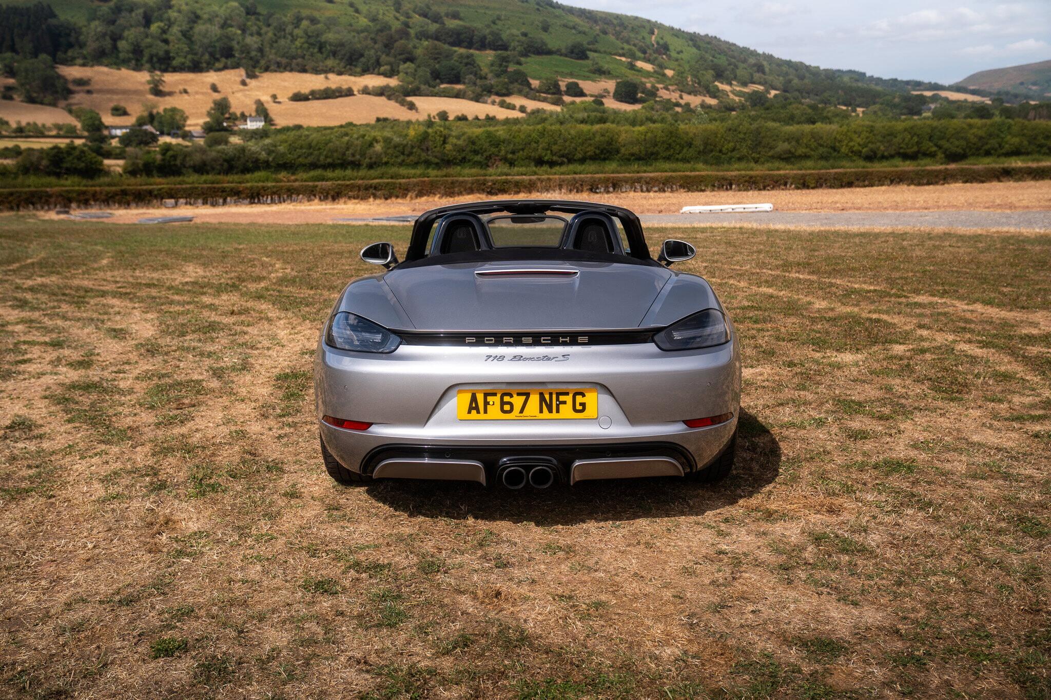Porsche 718 Boxster view 24