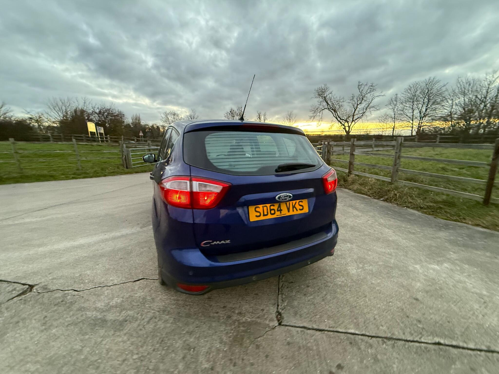 Ford C-Max 1.6 TDCi Titanium Euro 5 5dr — photo 21 of 104