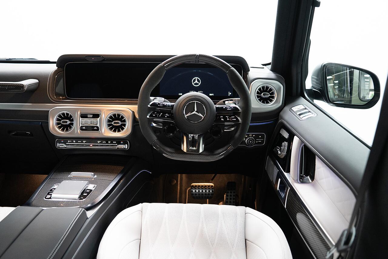 Mercedes-Benz G-Class view 8