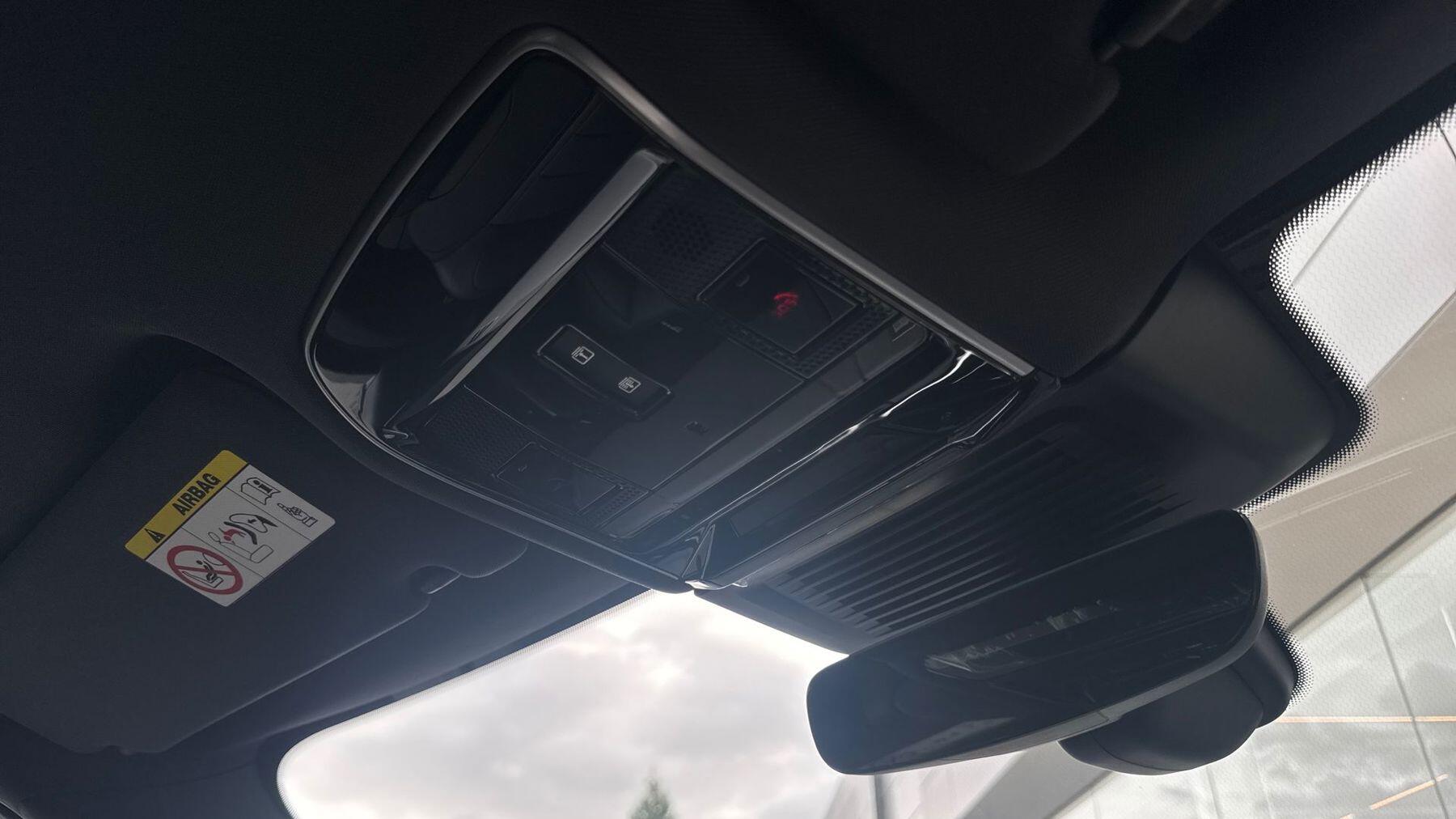 Land Rover Range Rover Sport view 22