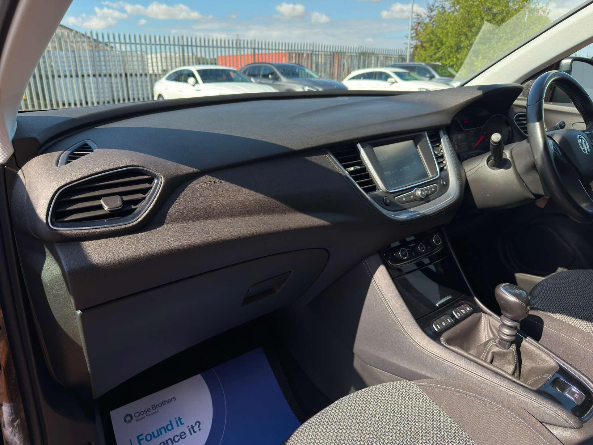 Vauxhall Grandland X view 42