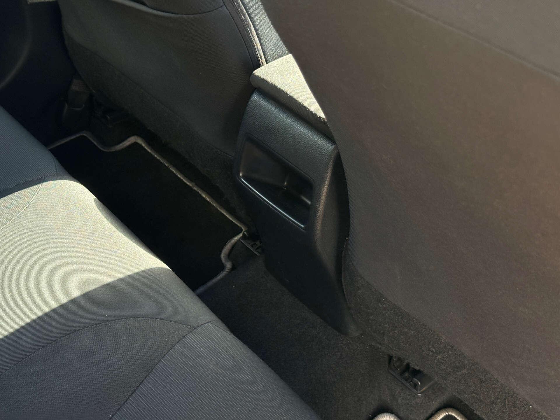 Toyota Corolla view 29