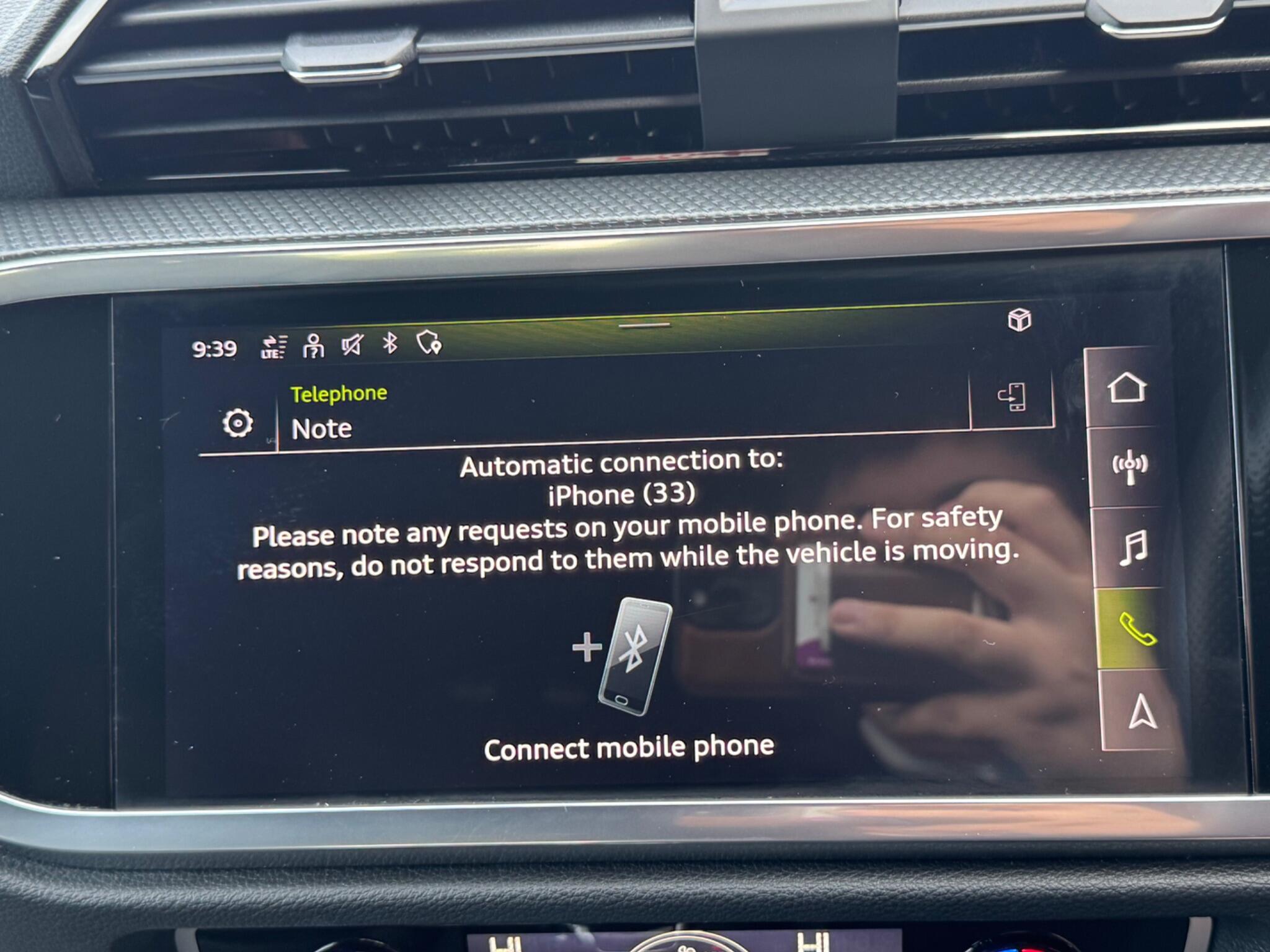 Audi Q3 view 29