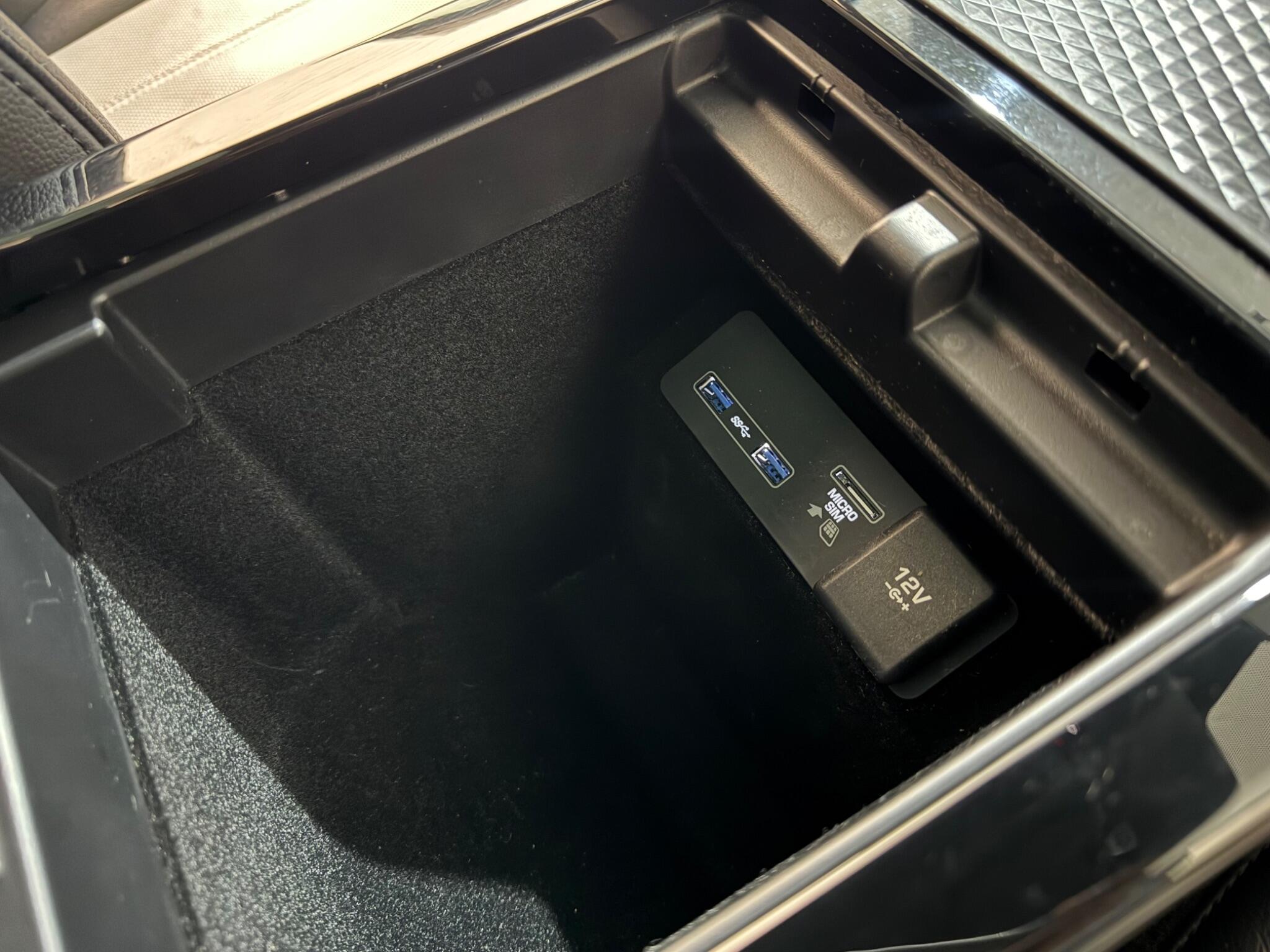 Land Rover Range Rover Evoque view 47