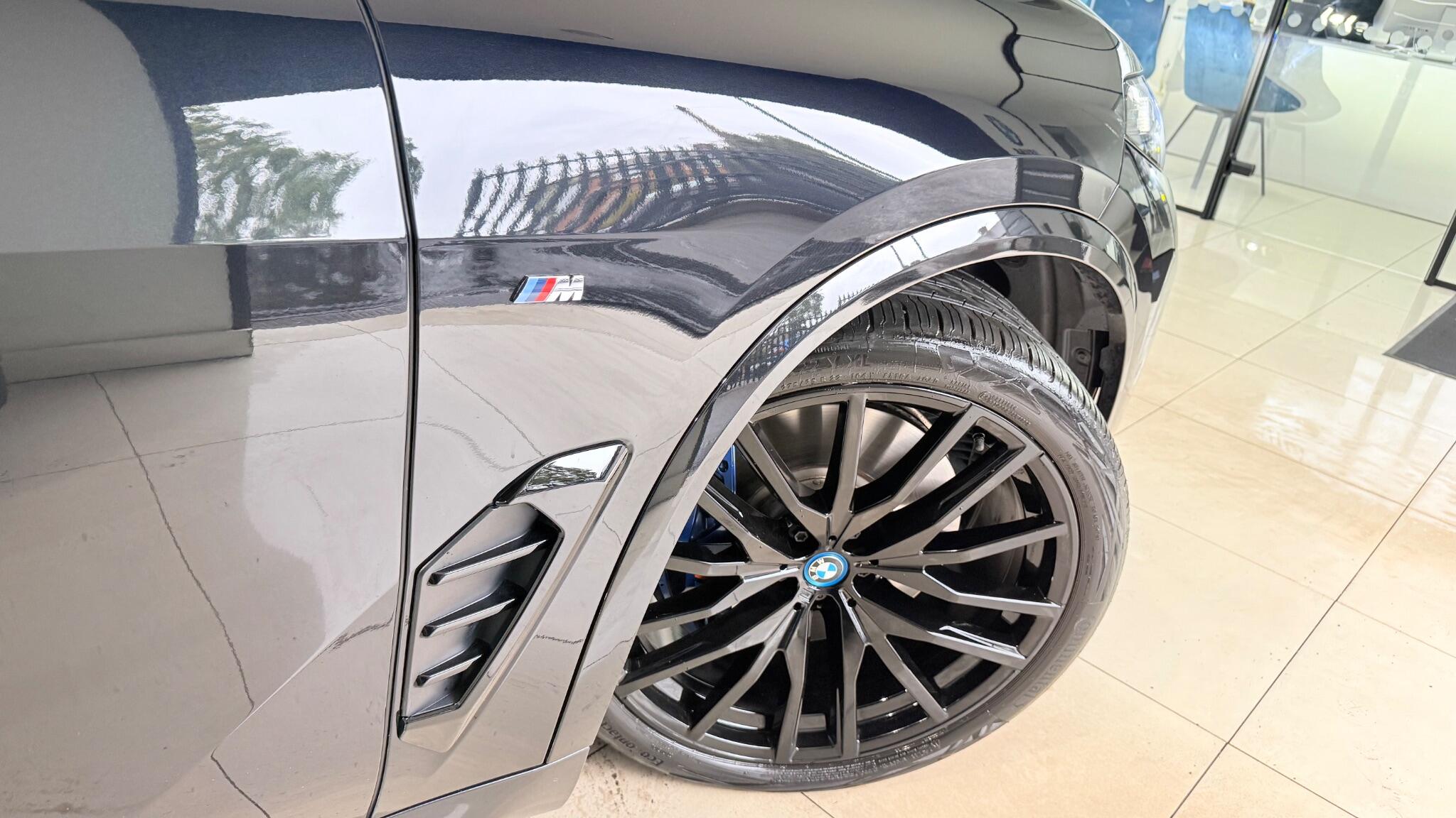 BMW X5 view 41