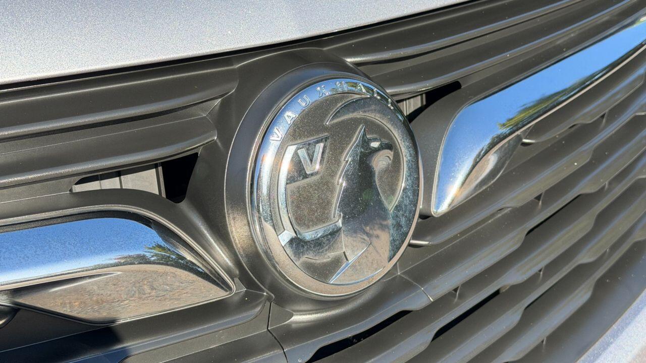 Vauxhall Grandland X view 45