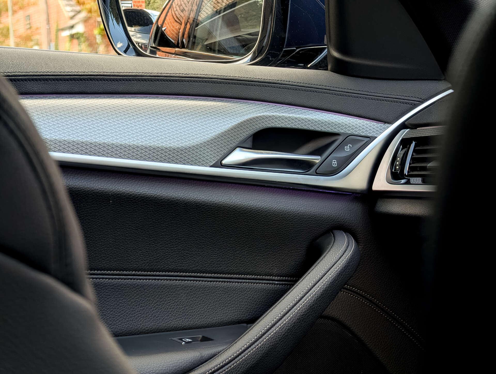 BMW 5 Series view 39