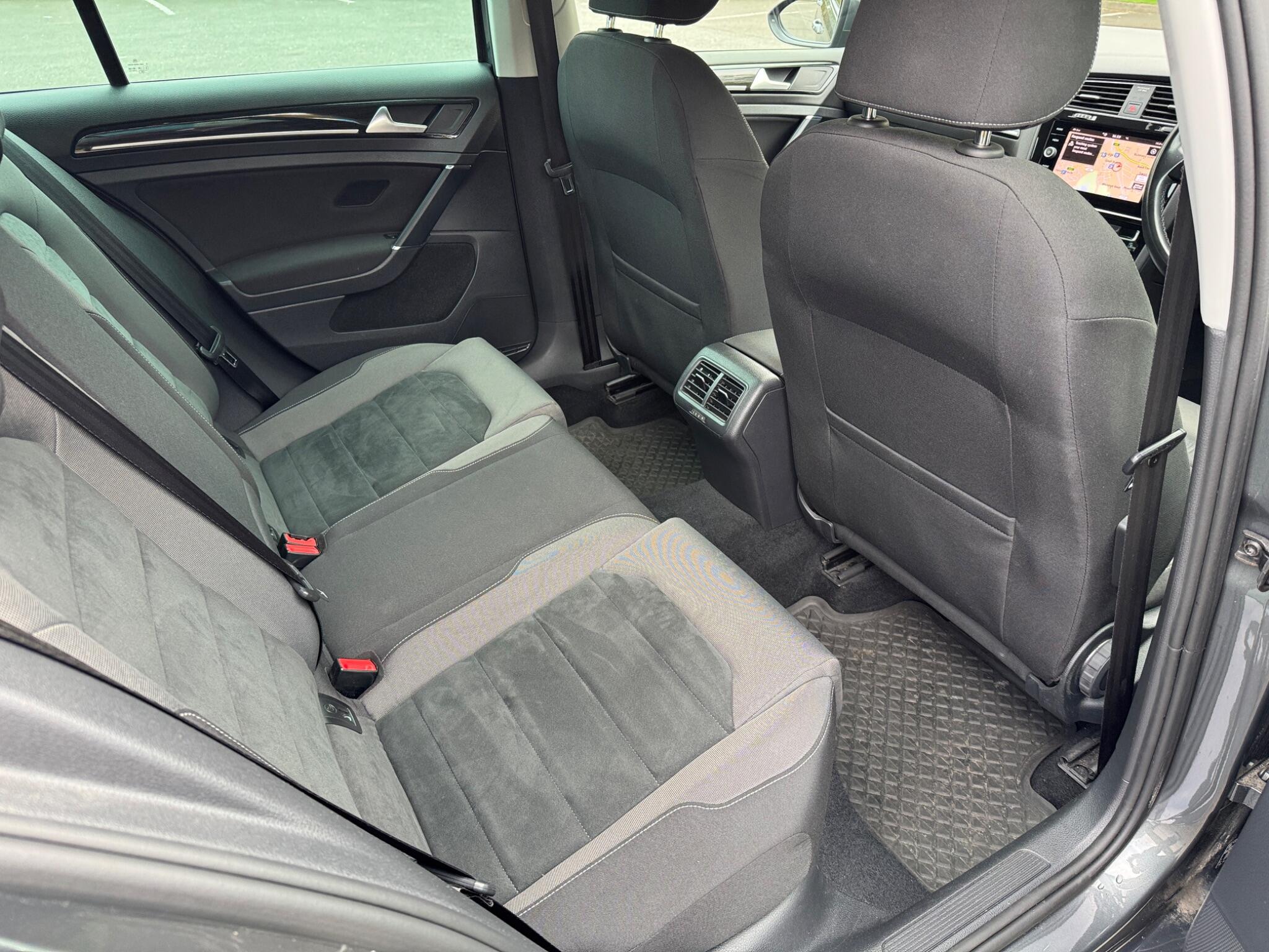 Volkswagen Golf view 25
